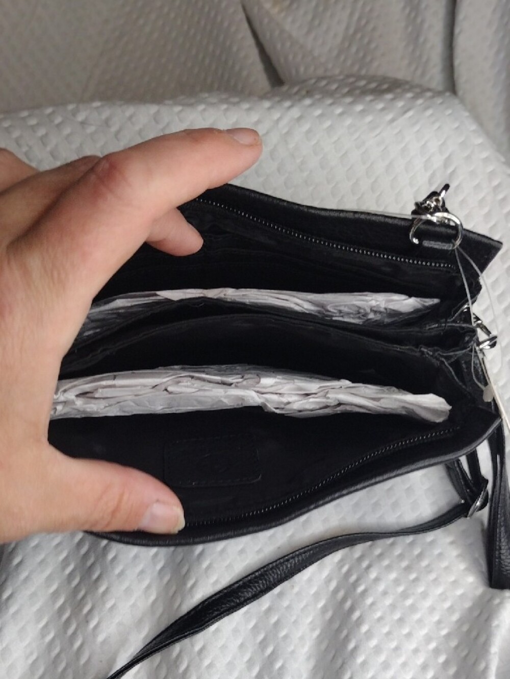 Giani Bernini Black Pebbled Leather Shoulder Bag with Wristlet Strap - Picture 5 of 13